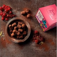 BERRY BUBBLY- CUTIE CU 150 G TRUFE DE CIOCOLATA CU ZMEURA SI ZAHAR EFERVESCENT