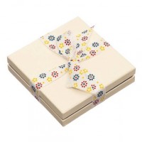 WHITE BOX - CUTIE CU 16 PRALINE DIN CIOCOLATA BELGIANA VALENTINO