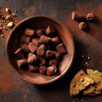 Trufe de ciocolata cu sare de mare Monty Bojangles - Truffle Bites 100g